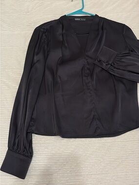 SHEIN Black Satin V-Neck Puff Sleeve Top